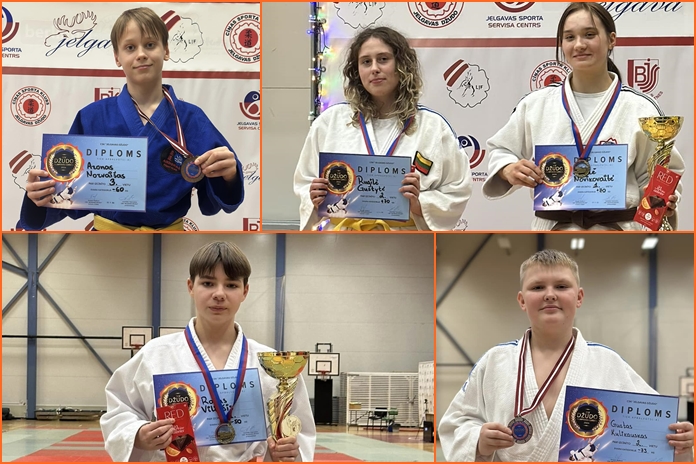 Dziudo sporto klubo „Ardonas“ nariai su diplomais ir medaliais po apdovanojimų ceremonijos.