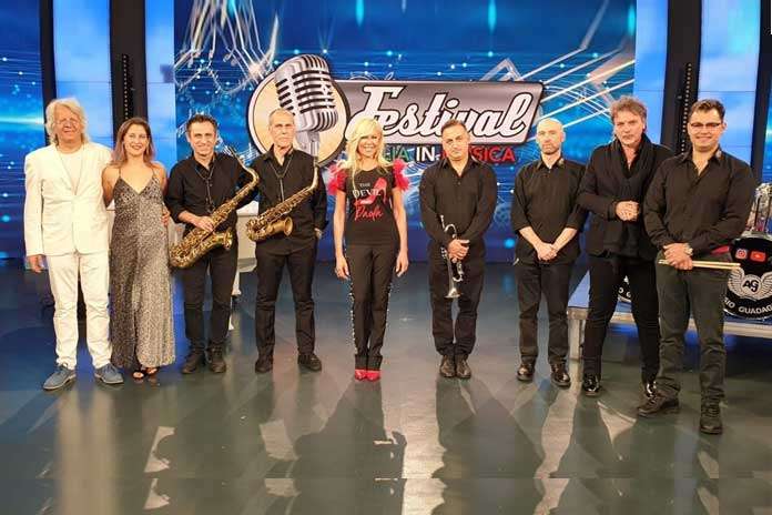 Italų muzikinė grupė „L’italiano“ po pasirodymo festivalyje – tikros Italijos muzikos šventės kūrėjai.