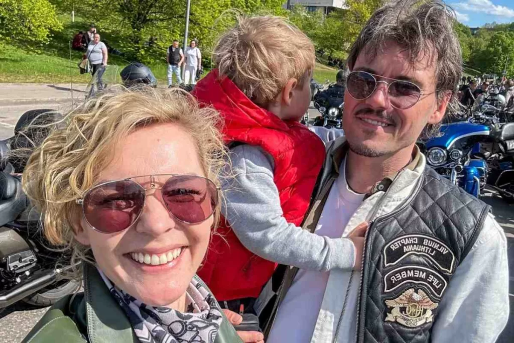 Liucina Rimgailė ruošiasi rudens apsipirkimams: nuo penalų ir pieštukų sūnui iki „Kosmoso ekspedicijos“ lipdukų
