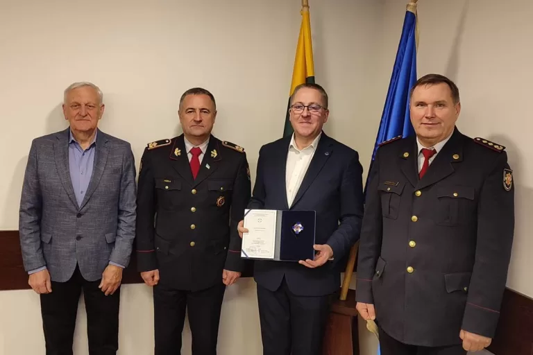 Palangos miesto savivaldybė sulaukė ugniagesių gelbėtojų vadovo R. Požėlos vizito
