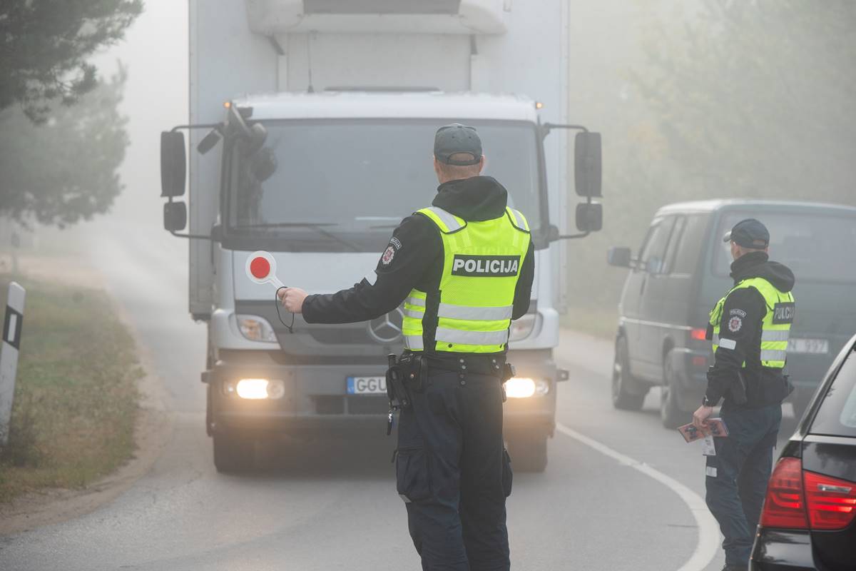Policijos prevencinės priemonės šalies keliuose vasario mėnesį. Lietuvos policija nuotrauka.