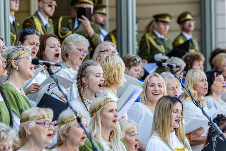 „Su jūra dainuok!“ Palangoje: kai chorų balsai susilieja su Baltijos jūros ošimu